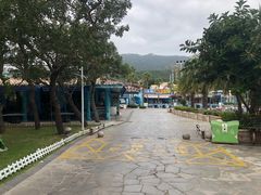 -亚龙湾亚泰商业街