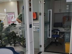 -卫雅仕口腔