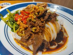 -霸蛮湖南菜·牛肉粉(荣京西街店)