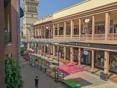 -王府井奥莱临潼小镇(临潼店)