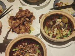 -八府香鸭·啫啫煲(华山路店)