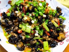 -临江餐馆二楼美食部落