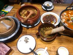 -老滇山寨•云南特色菜•地方菜•民族风情歌舞表演(金碧店)