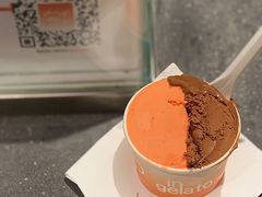 草莓百香果-Dip in Gelato(富民路店)