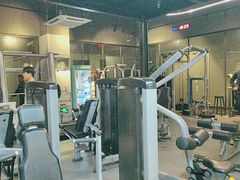 -LikingFit24小时健身•普拉提(张江店)
