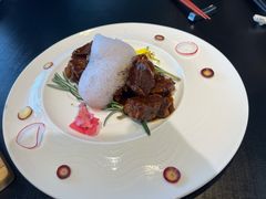 红酒慢炖牛肉配红酒泡沫-RIVIERA 松鹤楼(外滩店)