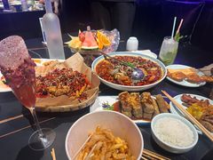 -粉墨特色菜·烧烤音乐酒馆