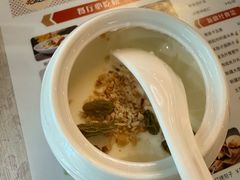 -汗腾格里·风味餐厅(新疆驻京办店)