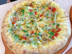 泰式绿咖喱鸡肉比萨-达美乐比萨(凯莱赛店)