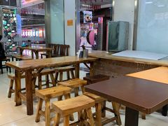 大堂-门框胡同百年卤煮(鸟巢店)