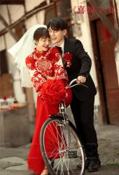 -易摄影婚纱摄影工作室