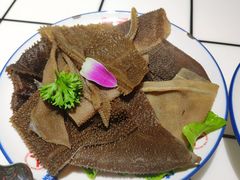 屠场鲜毛肚-贤合庄卤味火锅(安吉万达店)