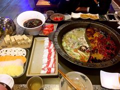 -疯狂的筷子老灶九宫格火锅
