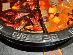 -周周有辣火锅馆(玖耀里店)