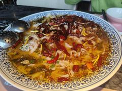 -桂二老坛酸菜鱼(三街两巷店)