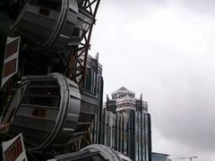-影汇之星8字形摩天轮