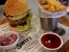 -Hooley's活利仕西餐厅(珠江新城店)
