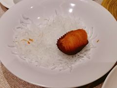金丝香芋酥-万丽轩·粤菜(王府井金茂万丽酒店)