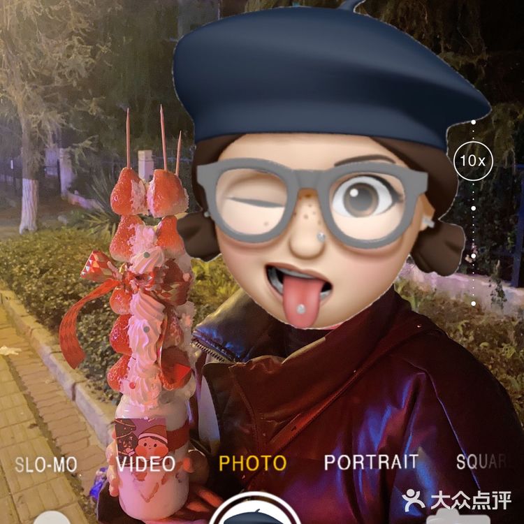 在威海吃上了草莓通天塔🍓还是巨巨巨巨塔哦‼️