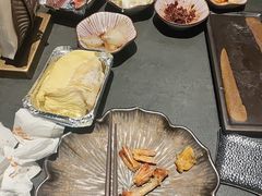 -铭牛烧肉·和牛海鲜自助(高新月牙湖店)