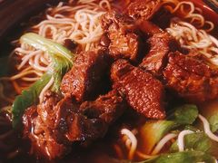招牌红烧大块牛肉面-金牌八大碗汤面(菜市二路店)