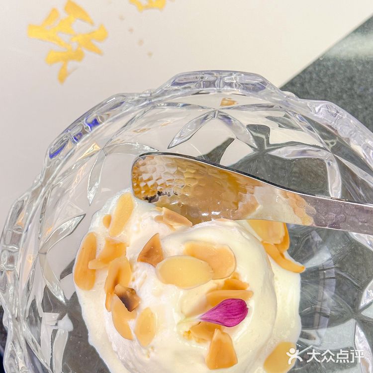 不敢信是深圳的物价...人均100+...