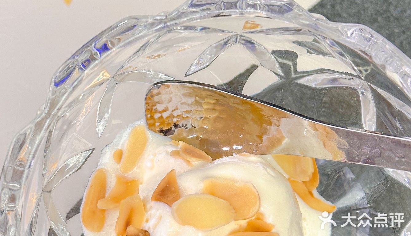 不敢信是深圳的物价...人均100+...