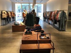-URBAN REVIVO(西安Momopark店)