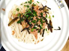 葱油拌面-弄堂咪道-饭香·面香·馄饨香(钦州北路田尚坊店)