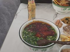 -伊穆祥牛肉面总店·清真
