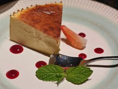 巴斯克乳酪蛋糕-西堤厚牛排(国瑞店)