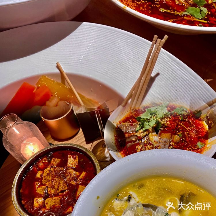 长沙首家民谣酒馆 吹着江风和你的那个ta