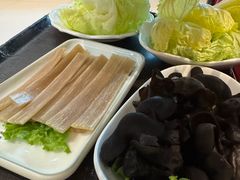 -天宜隆蘑菇宴火锅(石景山旗舰店)