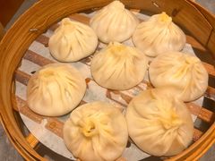 -莱莱小笼·乔艾