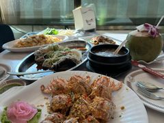 -光海鲜鱼翅餐厅(叻差拉披色路店)