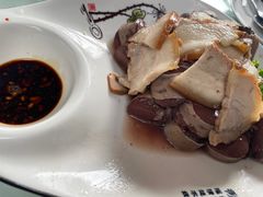 -鸿运美食府