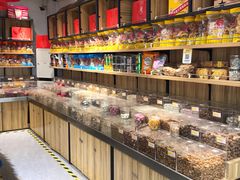 面包甜点陈列柜-李大姐心甜(丰产路店)