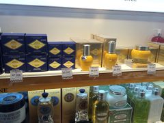 -戴高乐机场免税店(BuY PARIS DUTY FREE)