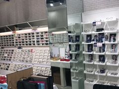 -诺柯视眼镜-蔡司依视路官方工厂店(淞南一店)