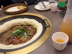 -锅飘飘·东北铁锅炖(雨花客厅店)