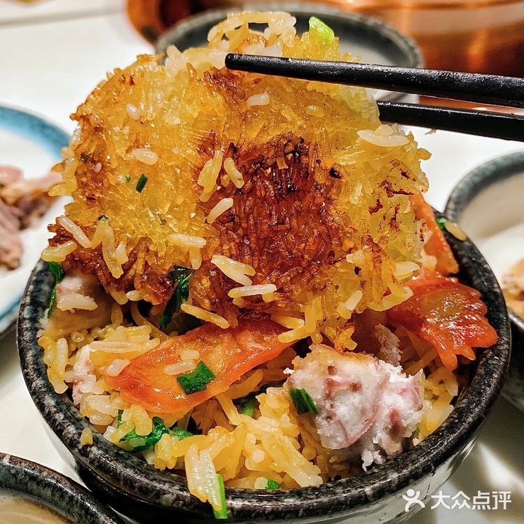 商场里的性价比椰子鸡✔️连喝了三大碗汤[偷笑]