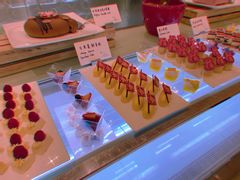 -东方滨江大酒店·滨江厅