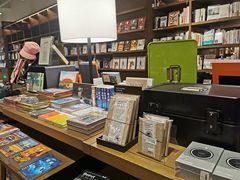 -茑屋书店(天目里店)