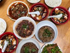-十一街苍蝇馆子转经消江湖菜(九眼桥十一街店)