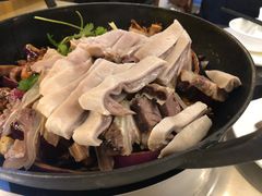 -胡须佬鸡煲四季火锅店(石厦西村直营店)