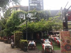 -刘姐啤酒鱼民族演艺餐厅(西街总店)