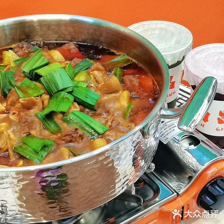 南昌首家臭豆腐肥肠牛蛙锅✨太“香”了‼️