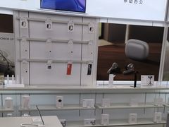 -荣耀授权体验店(双井富力店)