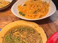 -山河屯铁锅炖(绥望路店)