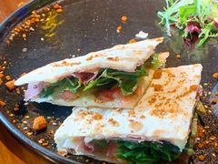 慢烤黑椒牛肉薄饼-MARU玛露音乐餐厅(前滩世贸店)